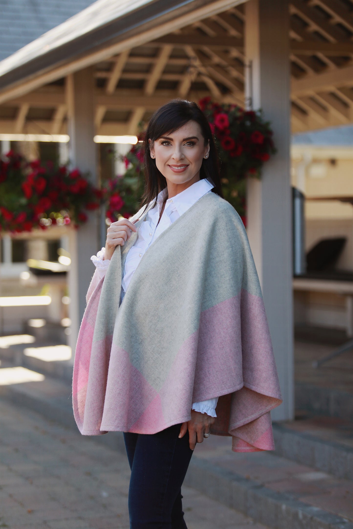 Lambswool Cape – Grey & Pink