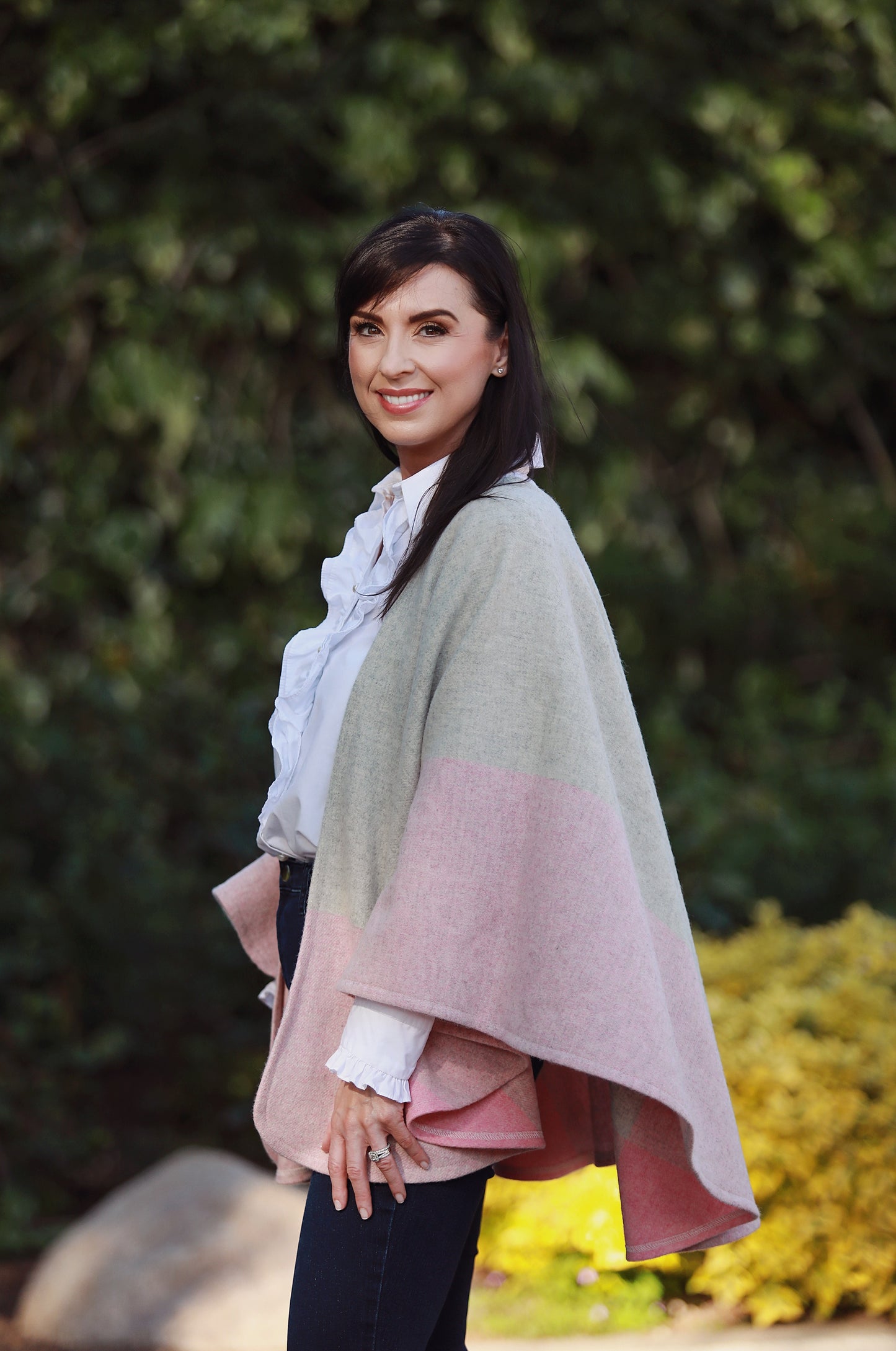Lambswool Cape – Grey & Pink