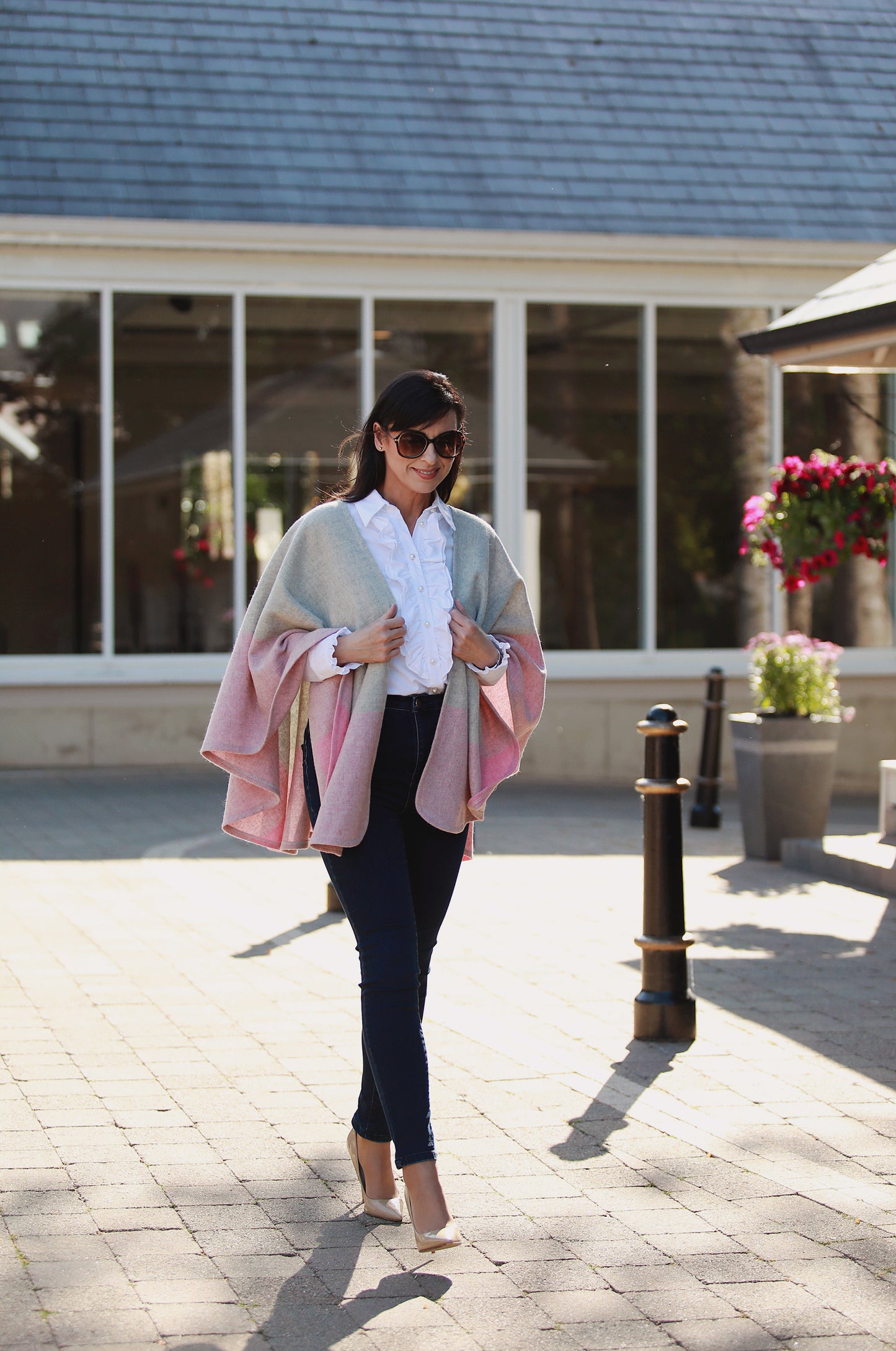 Lambswool Cape – Grey & Pink