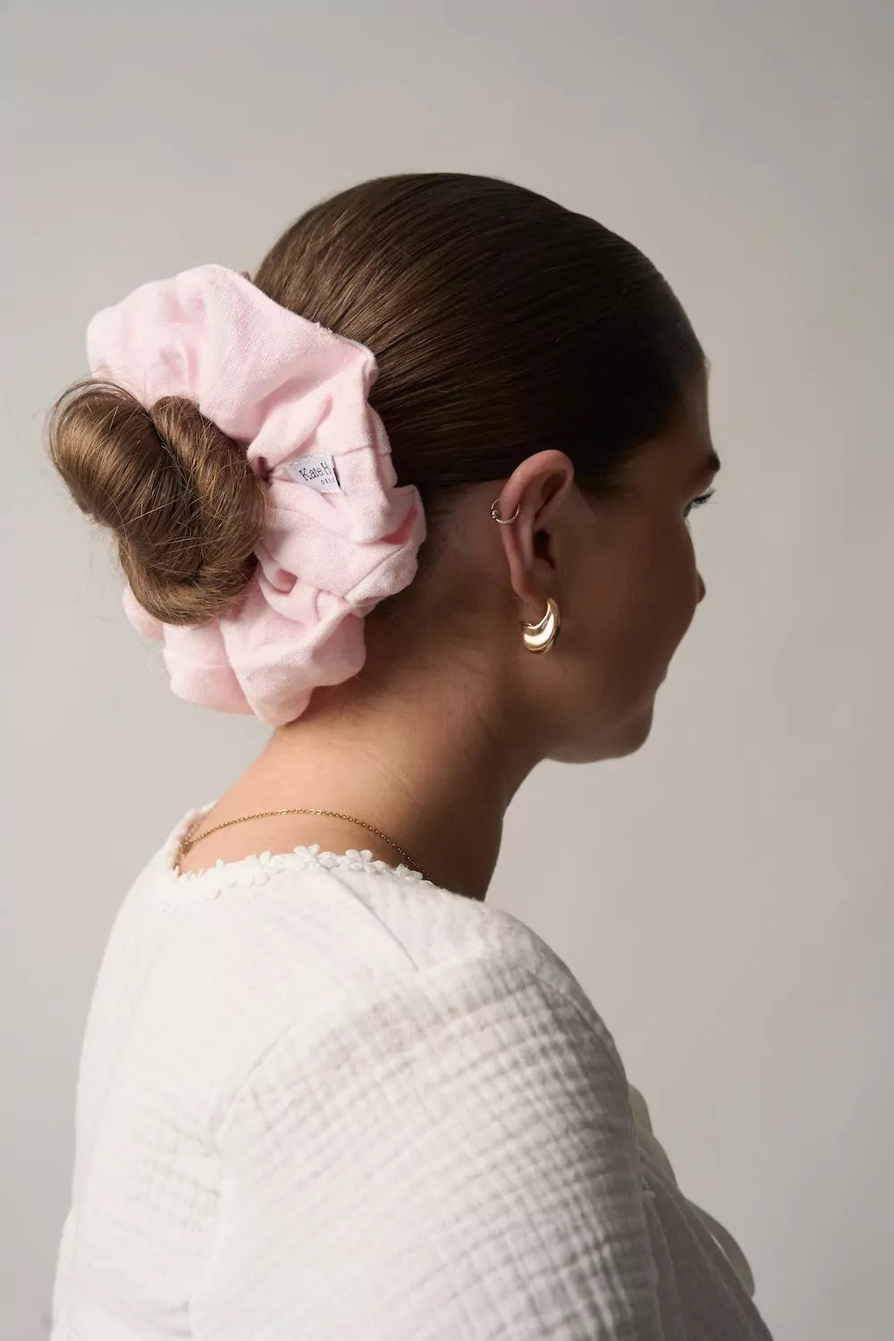 Irish Linen Scrunchie – Pink | Kate Harris Design