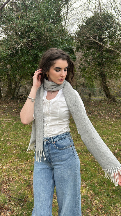 Luxurious Handcrafted Cashmere Blend Herringbone Scarf in Light Grey