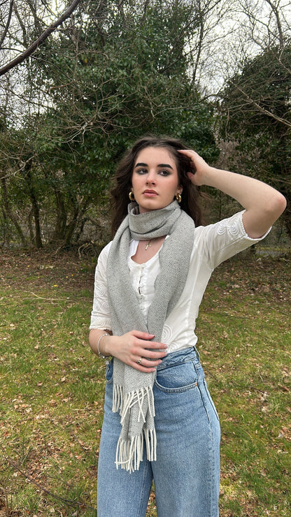 Luxurious Handcrafted Cashmere Blend Herringbone Scarf in Light Grey